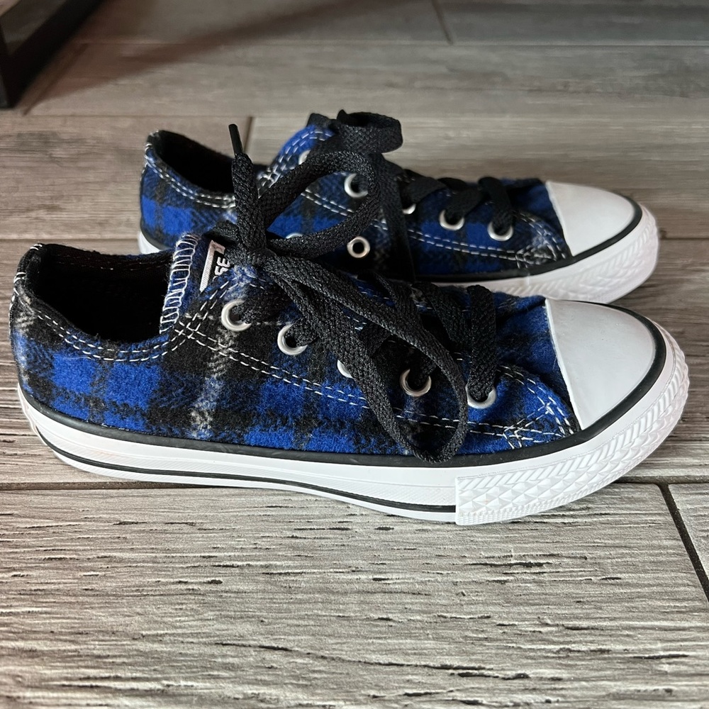 Plaid black and blue converse all-star size 12